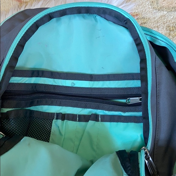 North face jester backpack - Picture 6 of 9